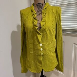 Elegant Ruffled yellowish mustard Green Jacket size 46 Italian = M/L